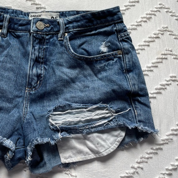 DENIM FESTIVAL SHORTS - Picture 2 of 5